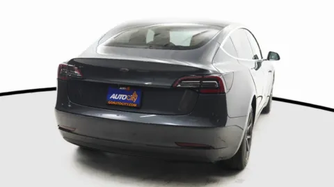 More photos of 2018 Tesla Model 3 Mid Range Battery at Auto City, CA