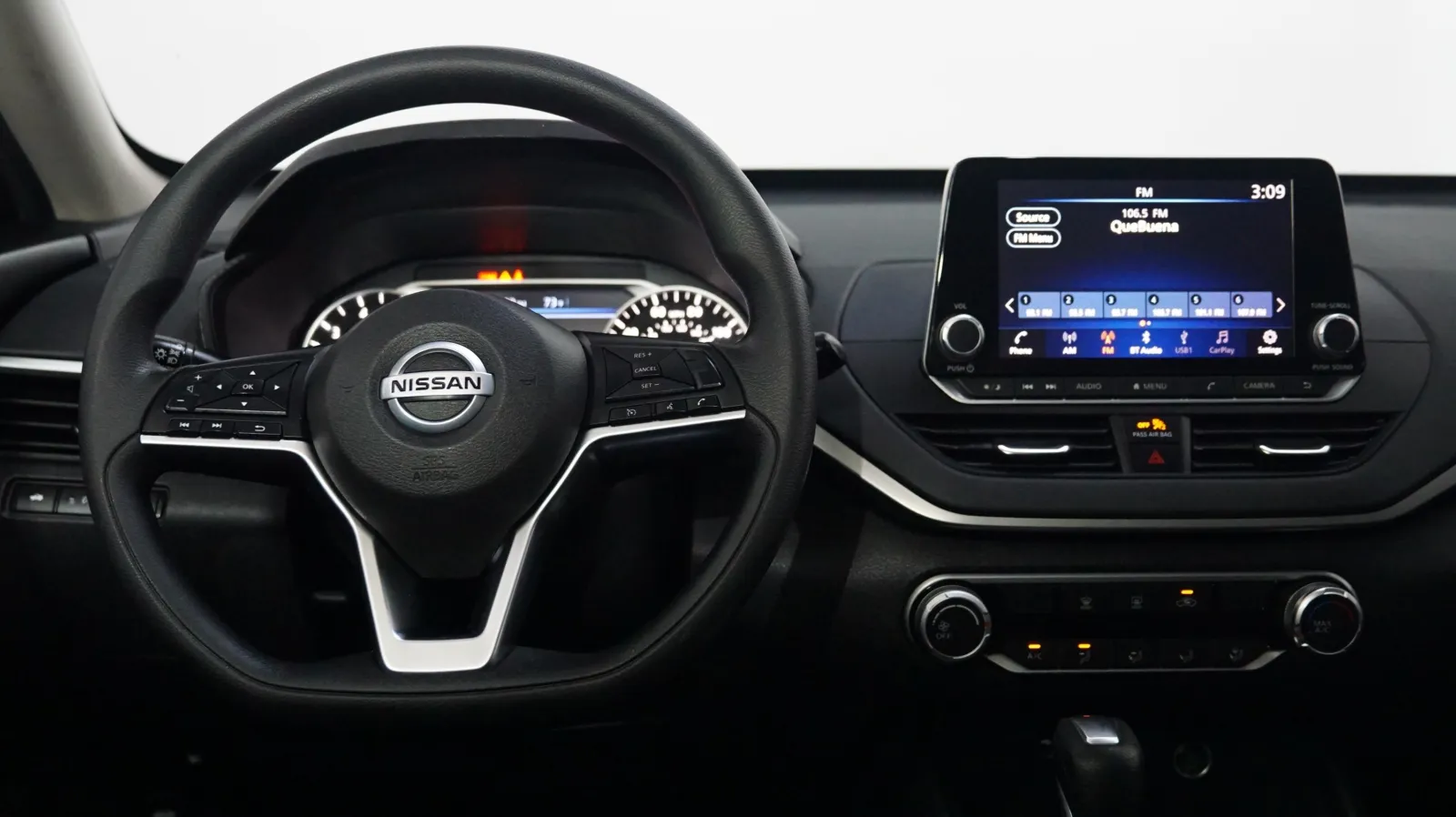 More photos of 2022 Nissan Altima 2.5 SV at Auto City, CA