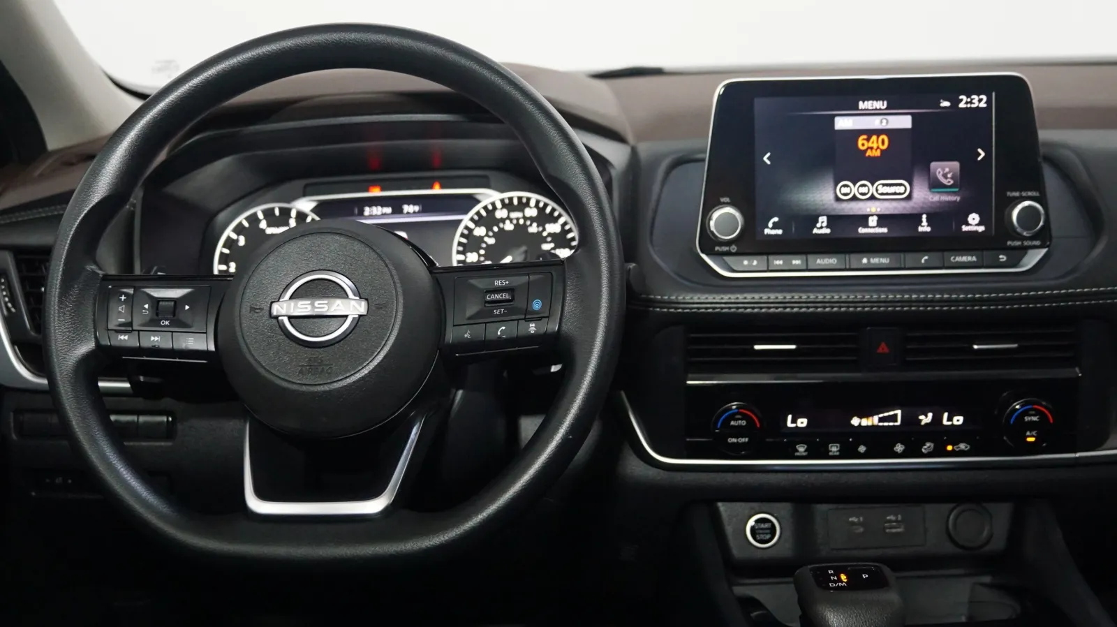 More photos of 2023 Nissan Rogue SV at Auto City, CA