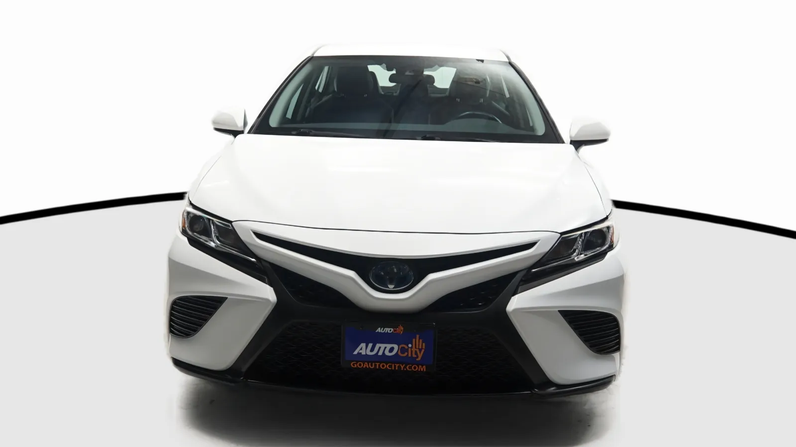 Another view of 2020 Toyota Camry Hybrid SE for sale in El Cajon, CA at Auto City