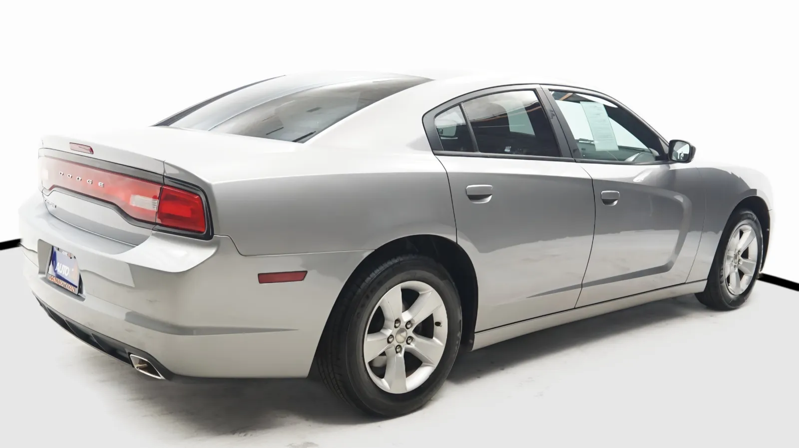 More photos of 2011 Dodge Charger SE at Auto City, CA