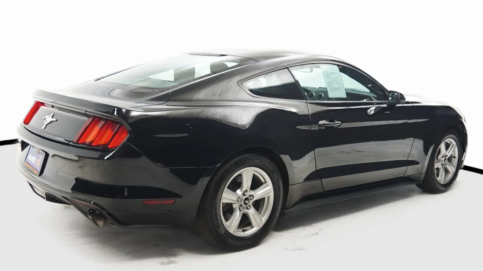 More photos of 2017 Ford Mustang V6 at Auto City, CA