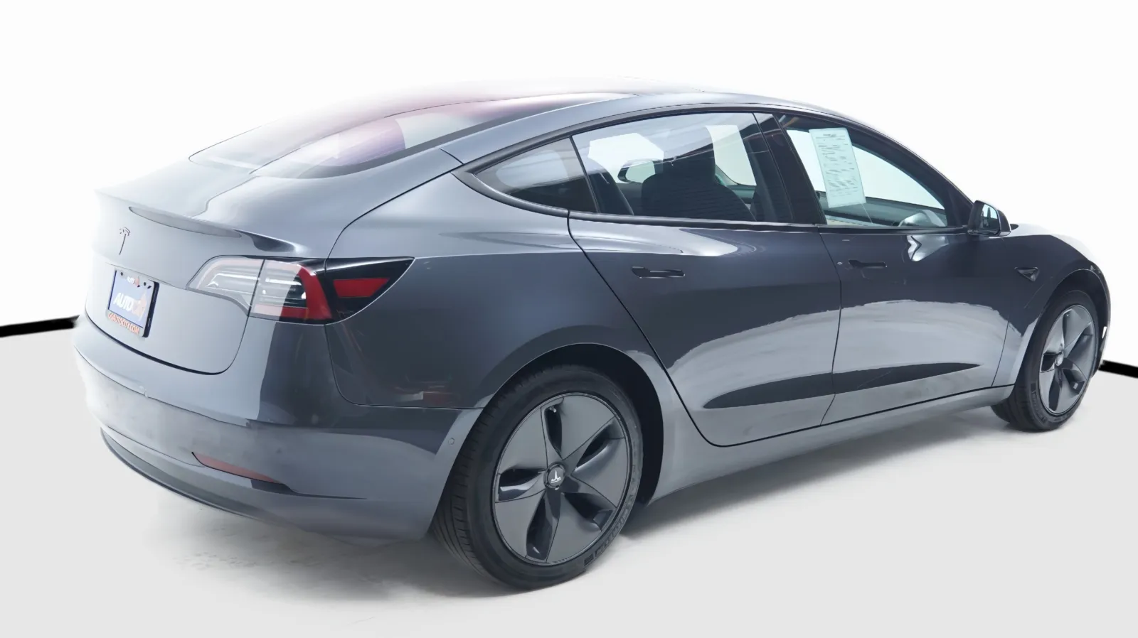More photos of 2018 Tesla Model 3 Long Range Battery at Auto City, CA