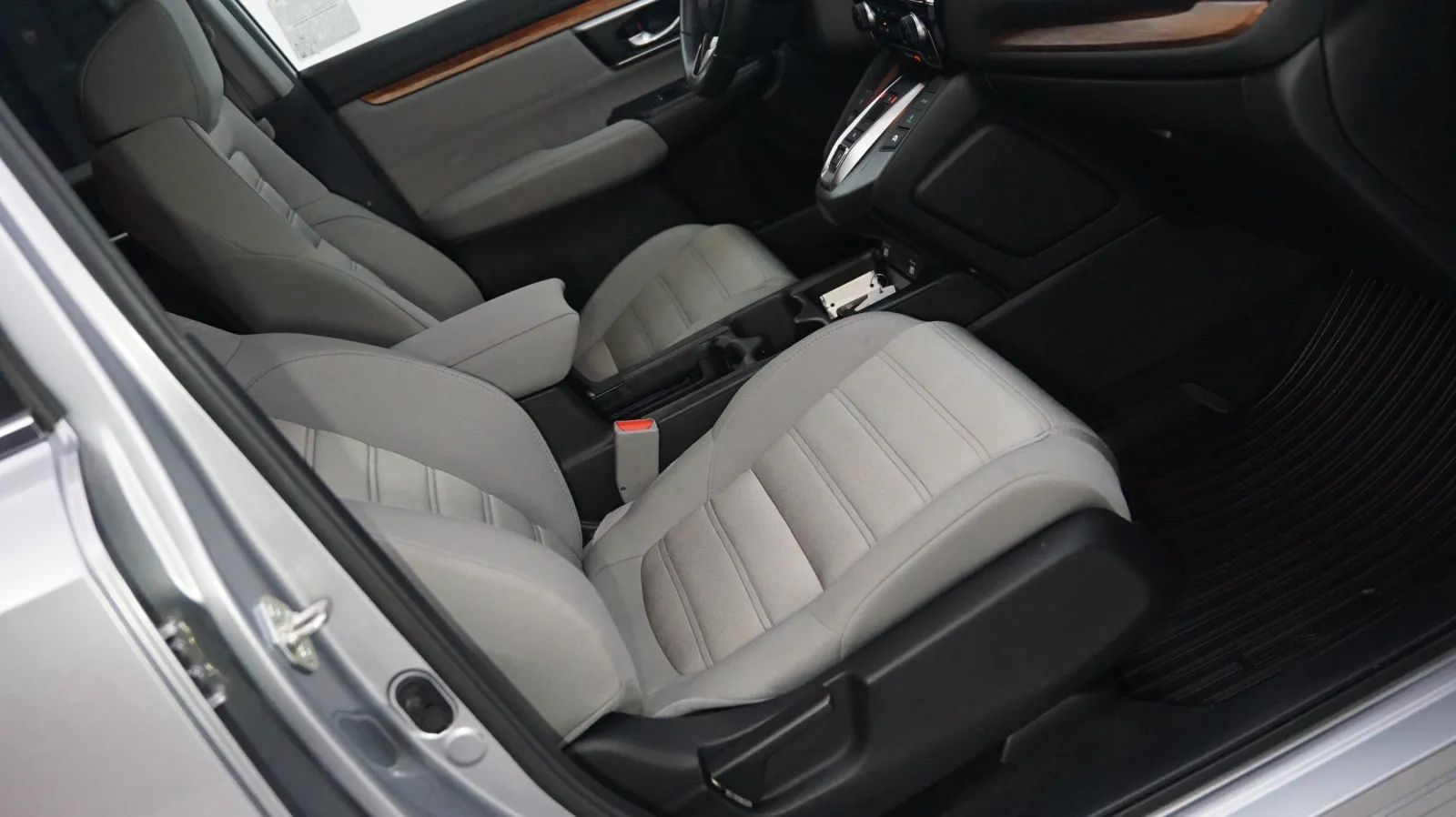 More photos of 2020 Honda CR-V Hybrid EX at Auto City, CA
