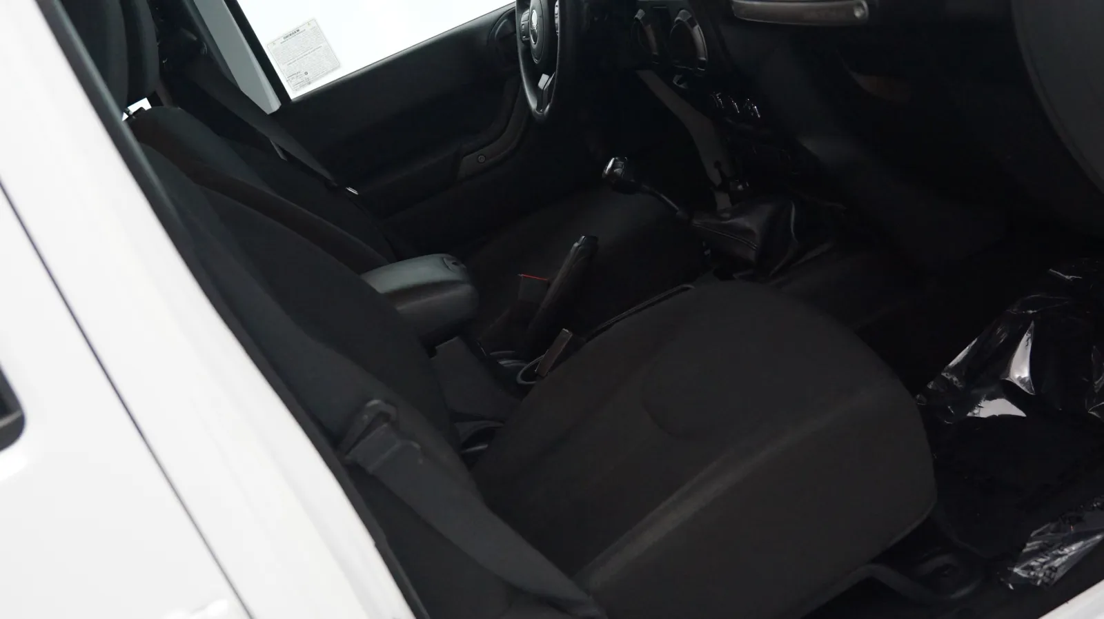 More photos of 2016 Jeep Wrangler Unlimited Sport at Auto City, CA