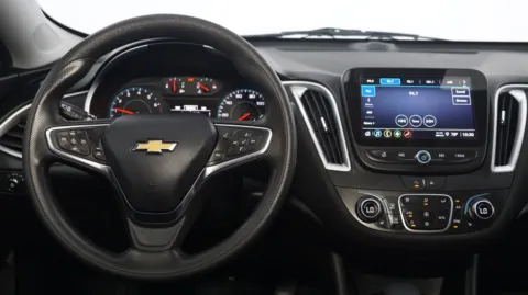 More photos of 2024 Chevrolet Malibu LT at Auto City, CA