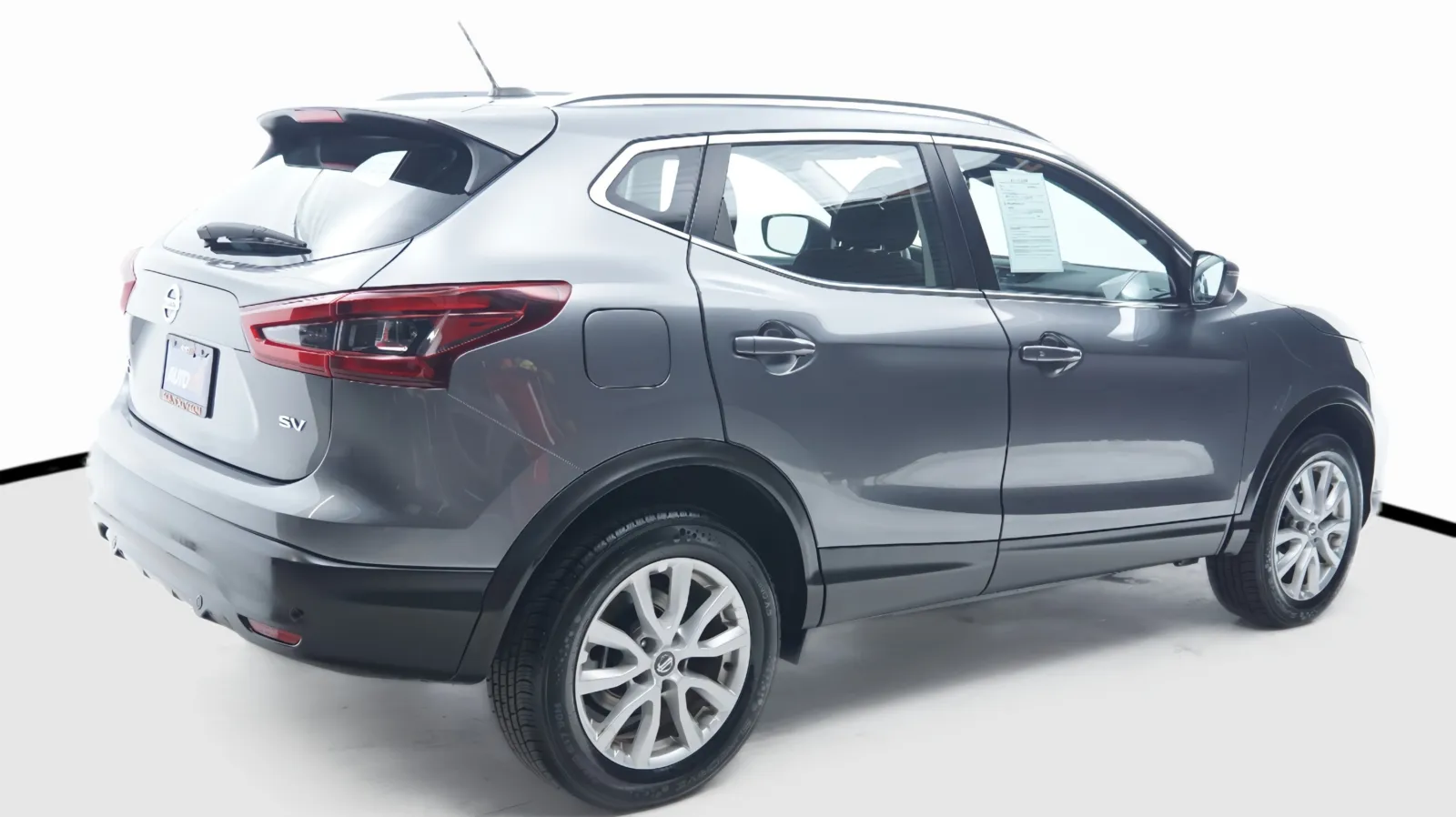 More photos of 2022 Nissan Rogue Sport SV at Auto City, CA