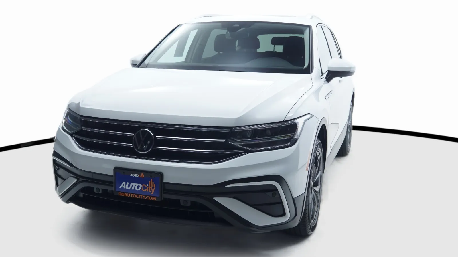 White 2022 Volkswagen Tiguan SE for sale in El Cajon, CA