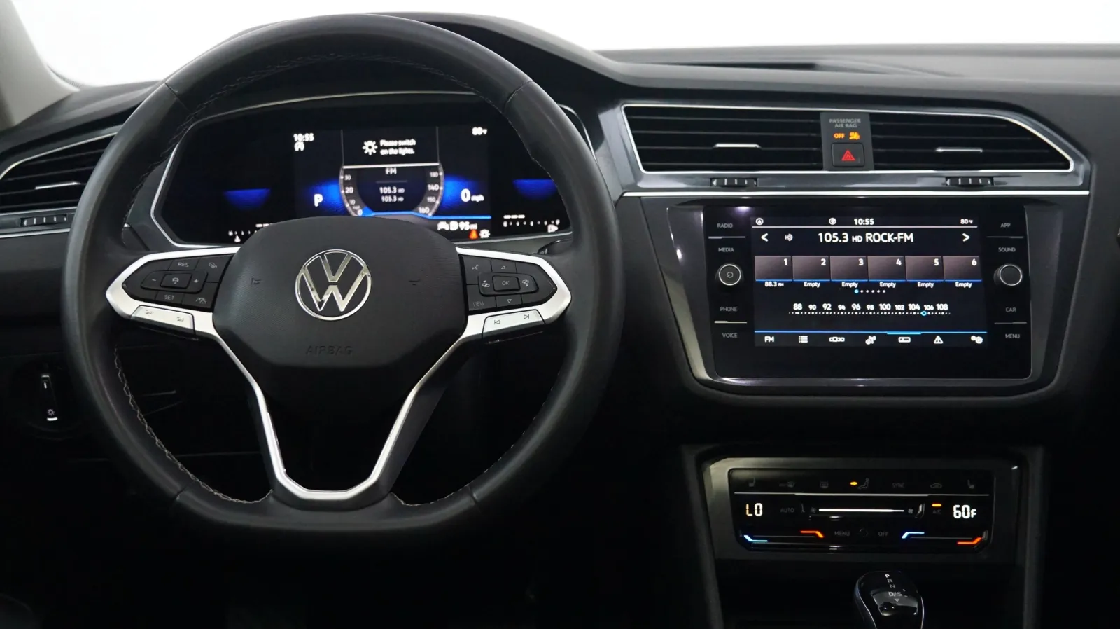 More photos of 2022 Volkswagen Tiguan SE at Auto City, CA