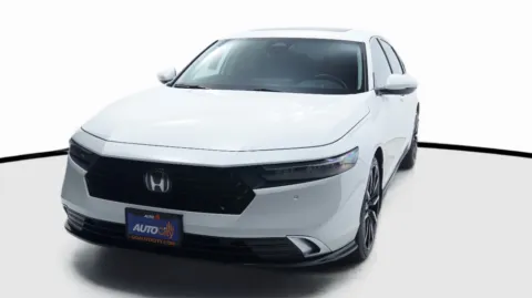 White 2023 Honda Accord Hybrid Touring for sale in El Cajon, CA