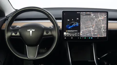 More photos of 2018 Tesla Model 3 Long Range Battery at Auto City, CA
