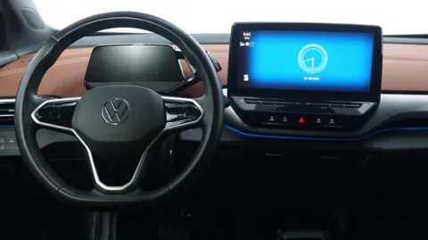 More photos of 2021 Volkswagen ID.4 Pro S at Auto City, CA