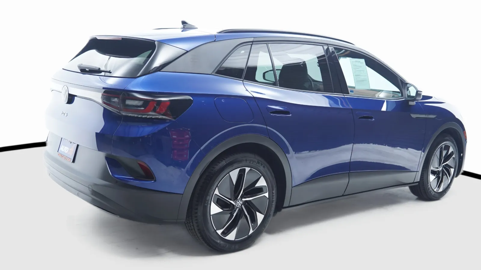 More photos of 2021 Volkswagen ID.4 Pro S at Auto City, CA