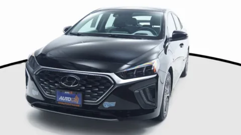 Black 2020 Hyundai Ioniq Plug-In Hybrid SEL for sale in El Cajon, CA