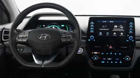 More photos of 2020 Hyundai Ioniq Plug-In Hybrid SEL at Auto City, CA