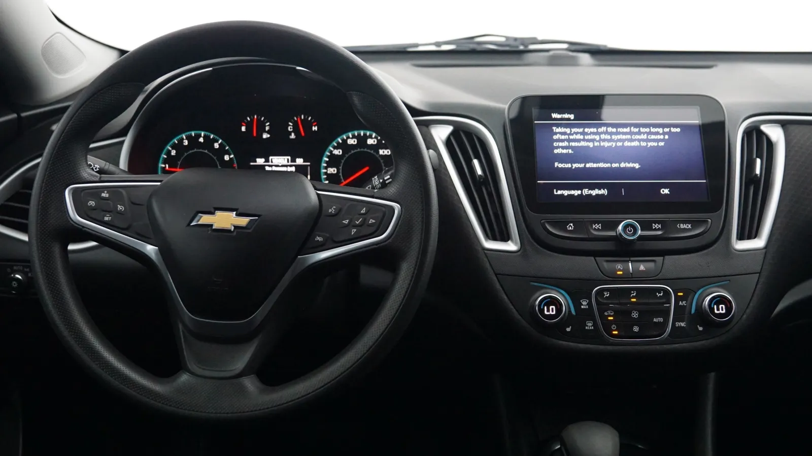 More photos of 2022 Chevrolet Malibu LT at Auto City, CA