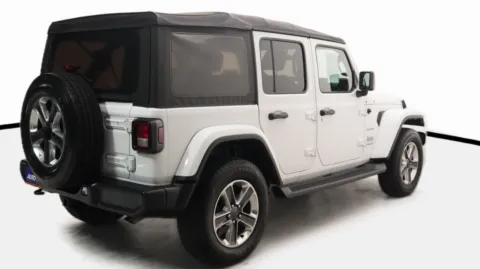 More photos of 2020 Jeep Wrangler Unlimited Sahara at Auto City, CA