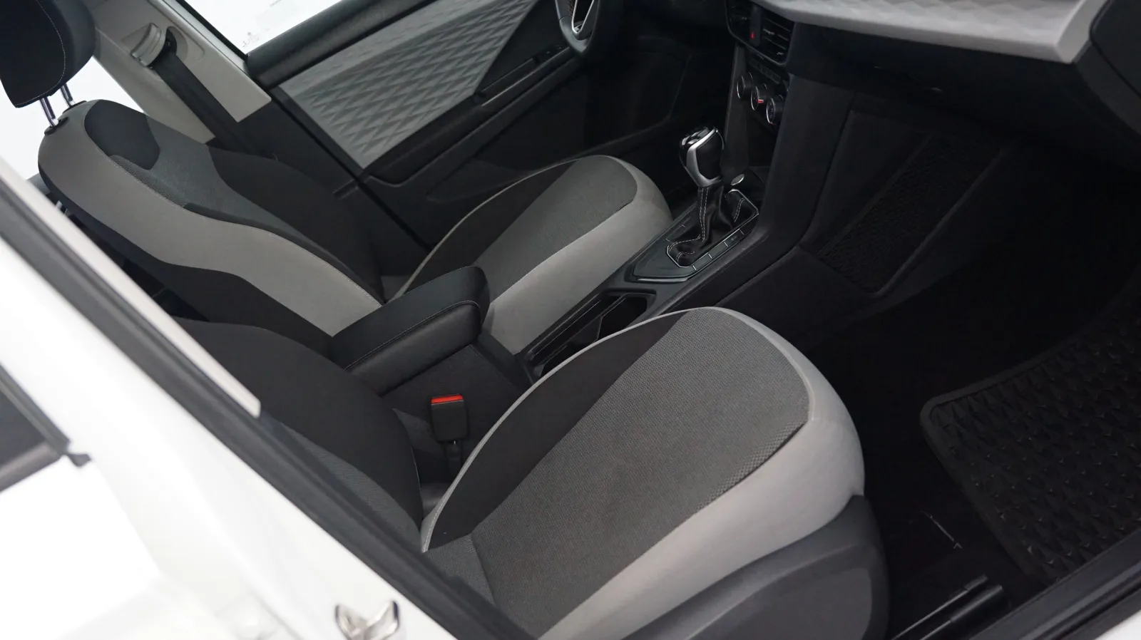 More photos of 2023 Volkswagen Taos S at Auto City, CA