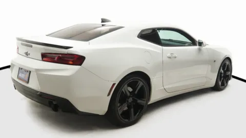 More photos of 2018 Chevrolet Camaro 1LT at Auto City, CA