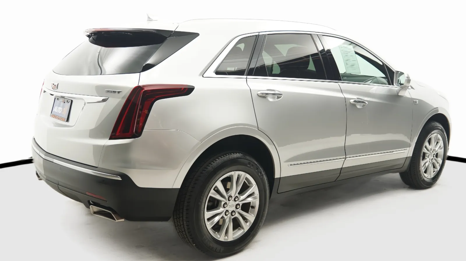 More photos of 2020 Cadillac XT5 Luxury FWD at Auto City, CA