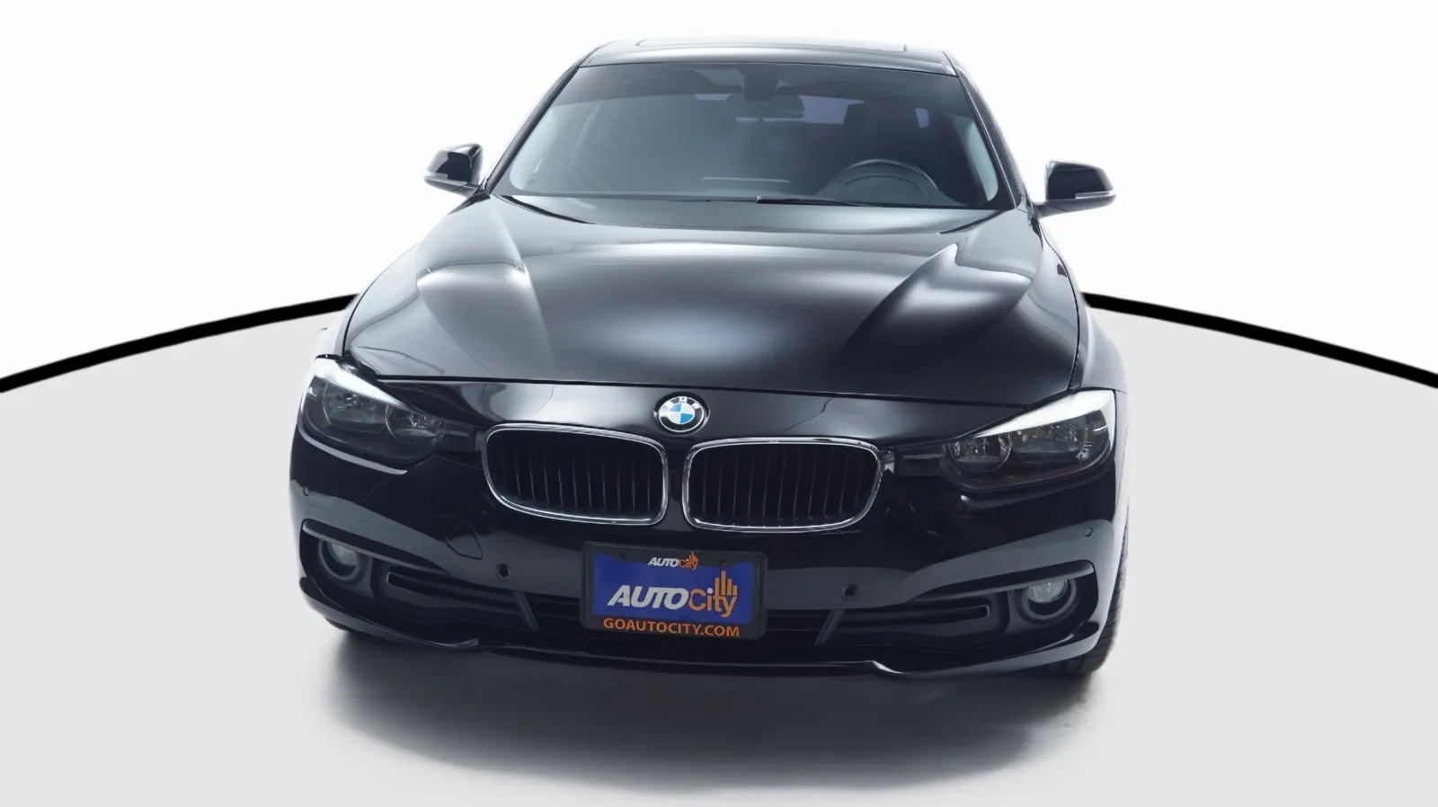 Another view of 2016 BMW 3-Series 320i for sale in El Cajon, CA at Auto City