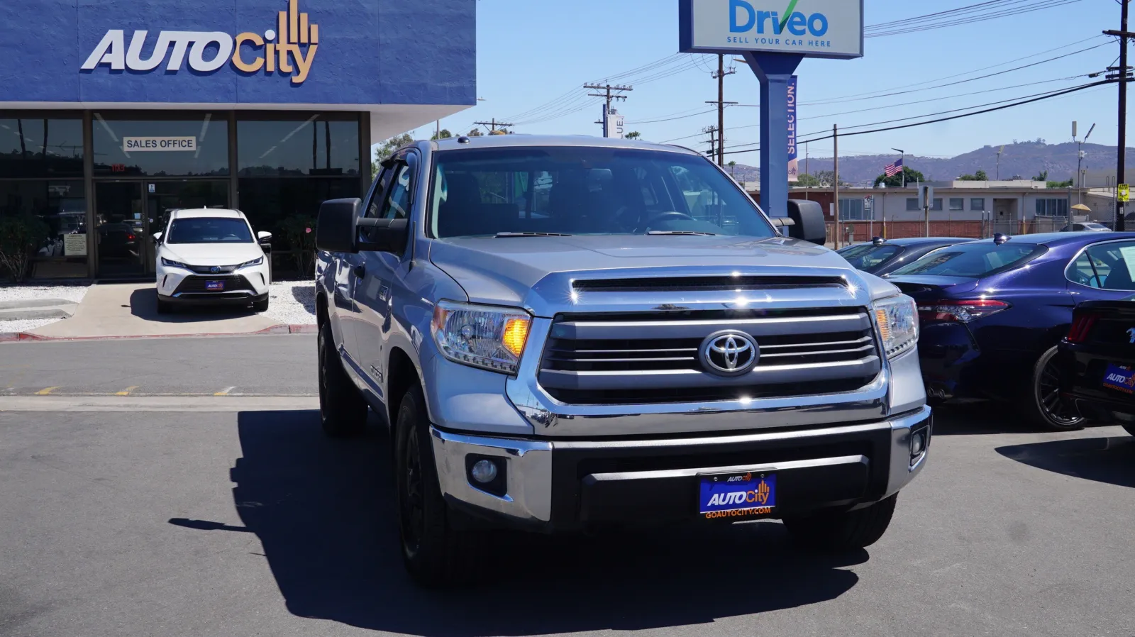 More photos of 2015 Toyota Tundra SR5 at Auto City, CA