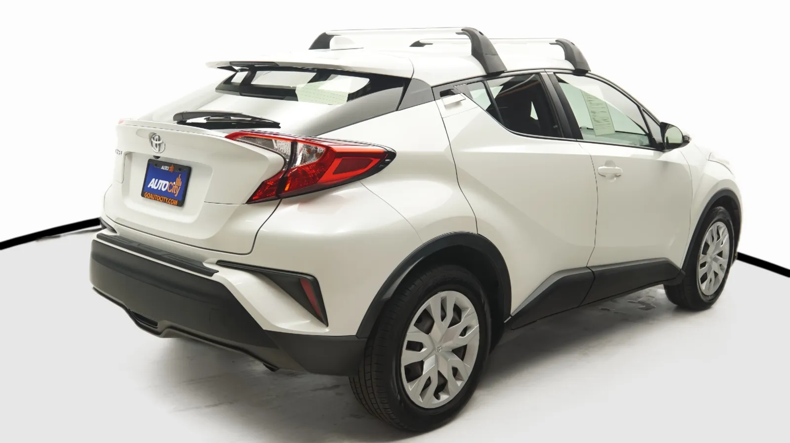 More photos of 2021 Toyota C-HR LE at Auto City, CA