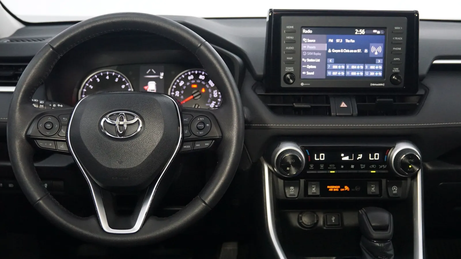 More photos of 2020 Toyota RAV4 XLE at Auto City, CA