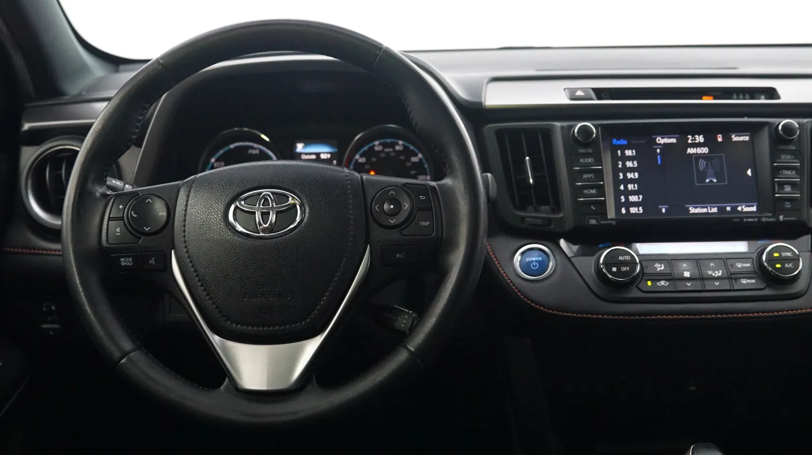 More photos of 2018 Toyota RAV4 Hybrid SE at Auto City, CA