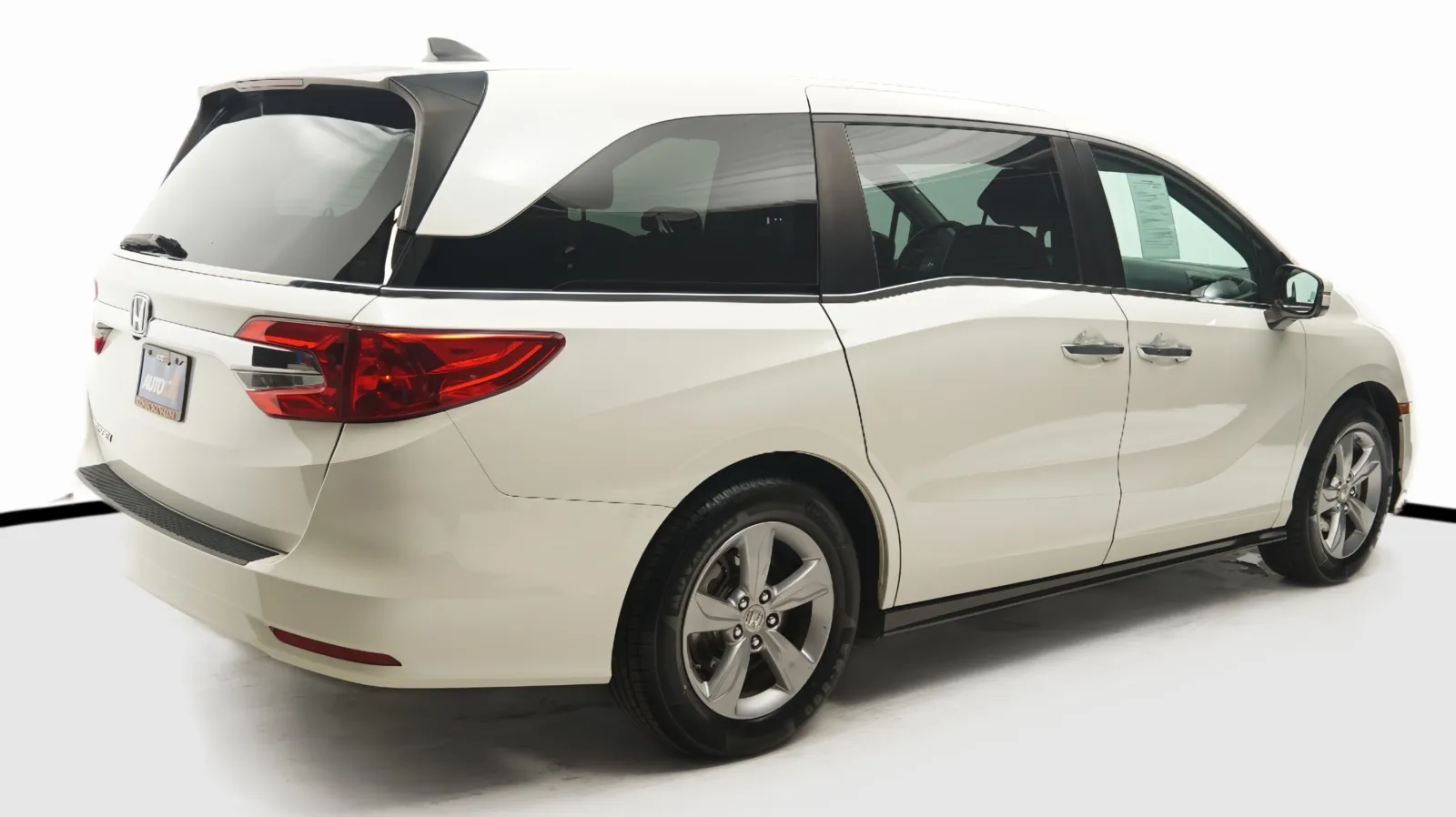 More photos of 2018 Honda Odyssey EX-L at Auto City, CA