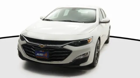 White 2022 Chevrolet Malibu LT for sale in El Cajon, CA