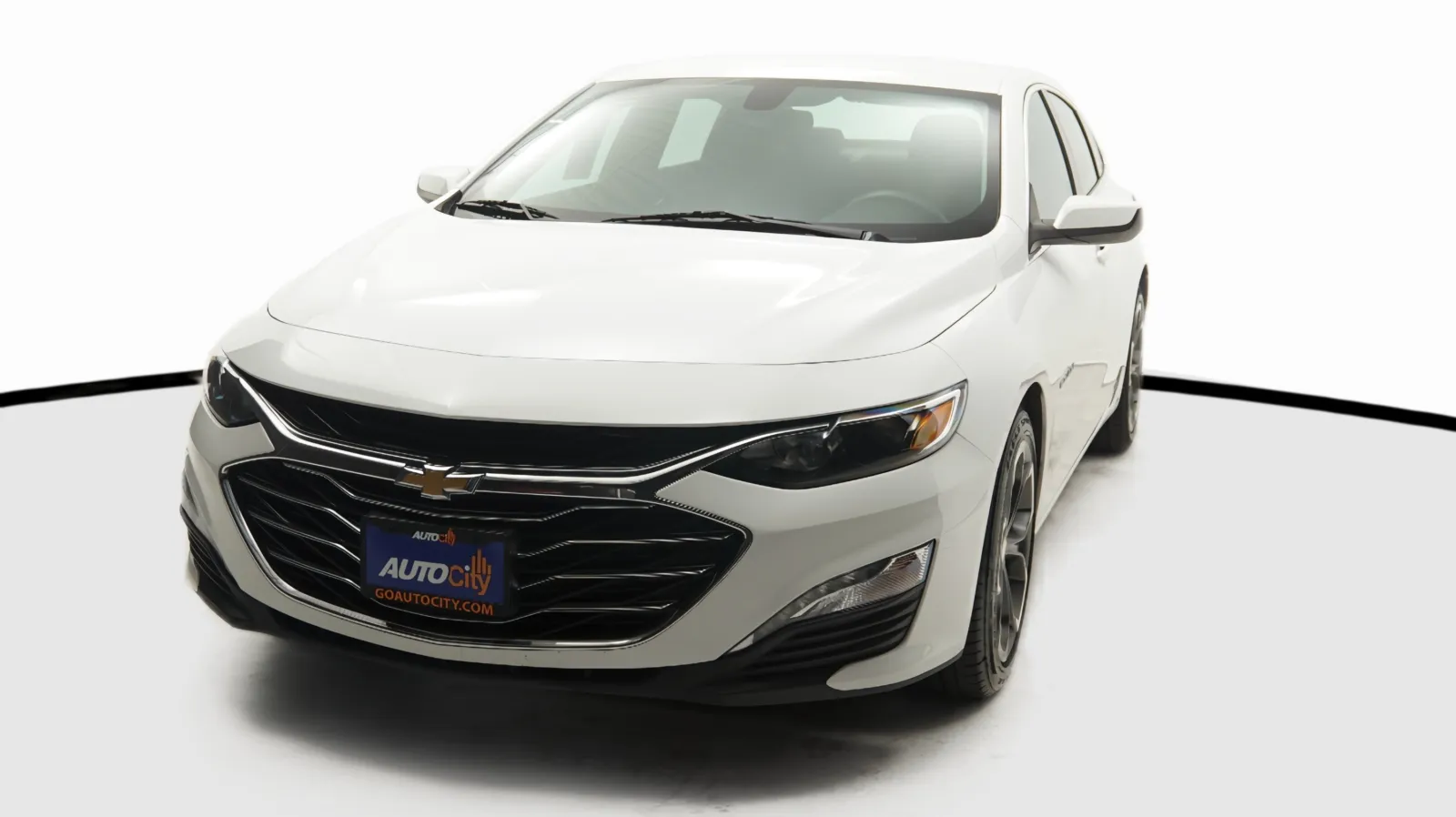 White 2022 Chevrolet Malibu LT for sale in El Cajon, CA