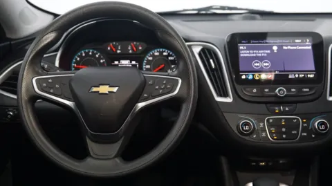More photos of 2022 Chevrolet Malibu LT at Auto City, CA