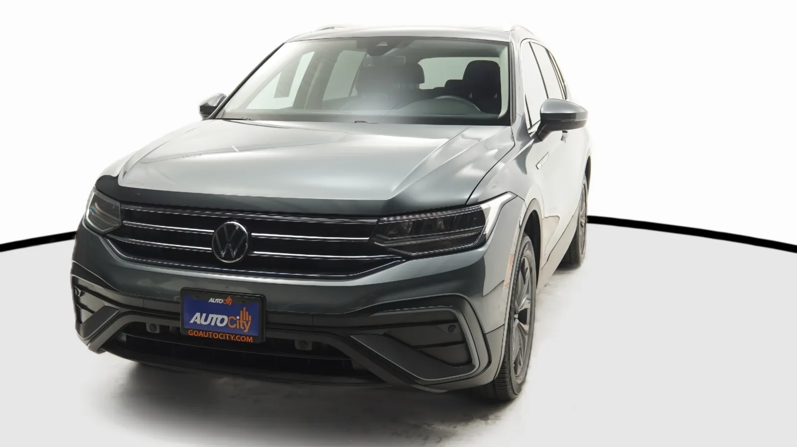Gray 2022 Volkswagen Tiguan SE for sale in El Cajon, CA