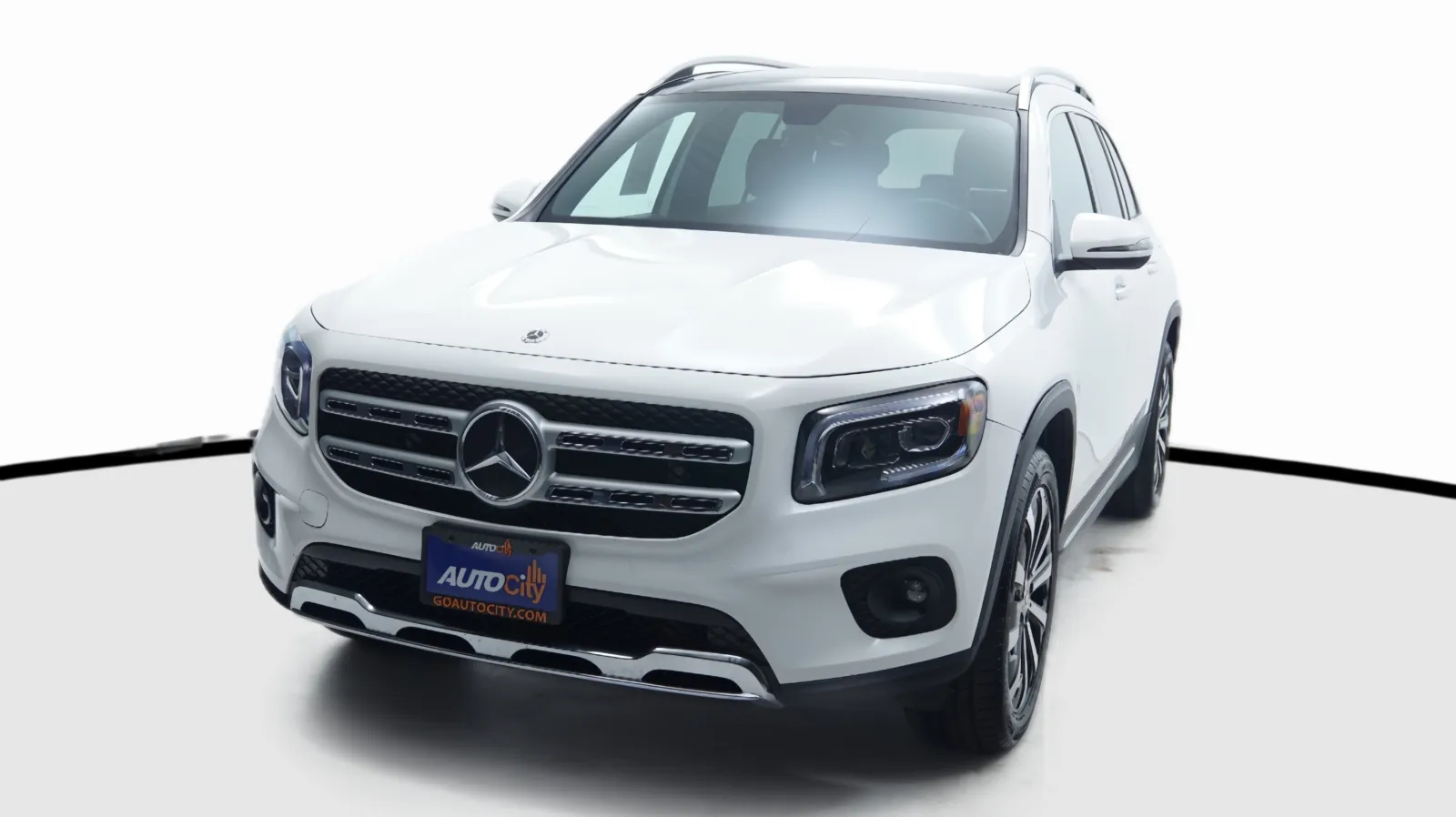 White 2023 Mercedes-Benz GLB 250 for sale in El Cajon, CA