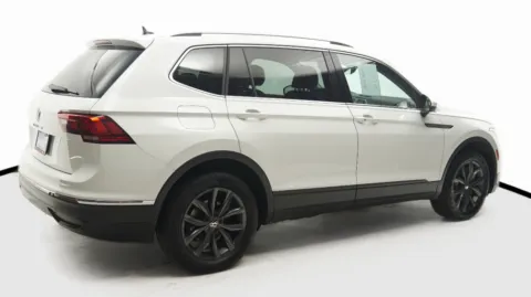 More photos of 2022 Volkswagen Tiguan SE at Auto City, CA