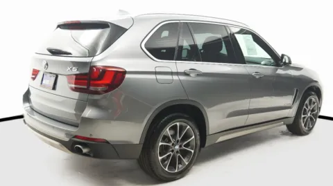 More photos of 2017 BMW X5 xDrive35i at Auto City, CA