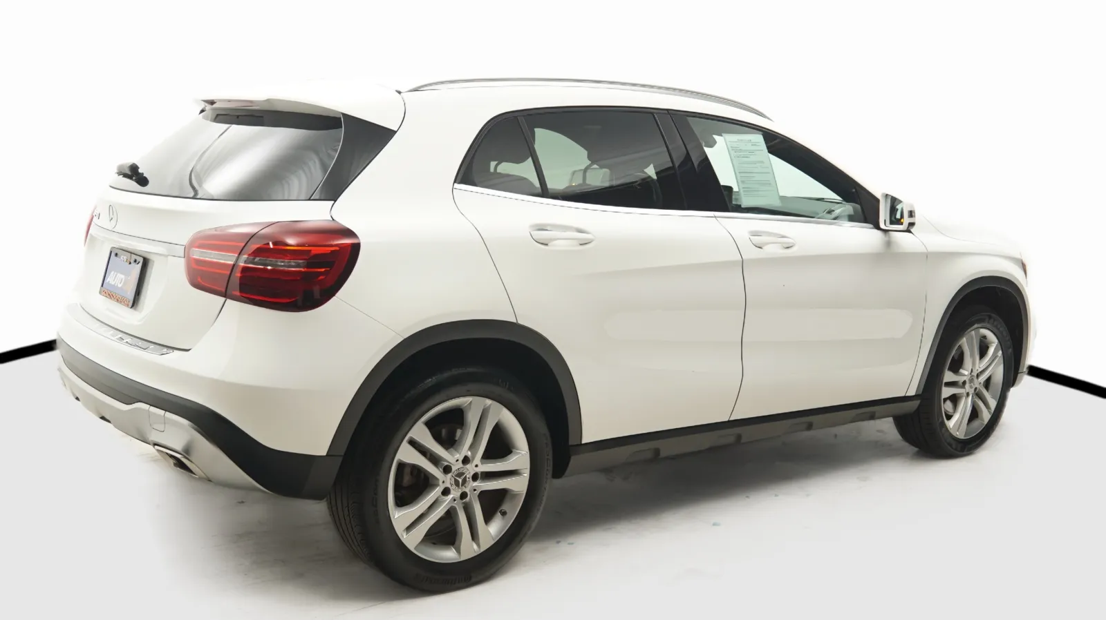 More photos of 2020 Mercedes-Benz GLA 250 at Auto City, CA
