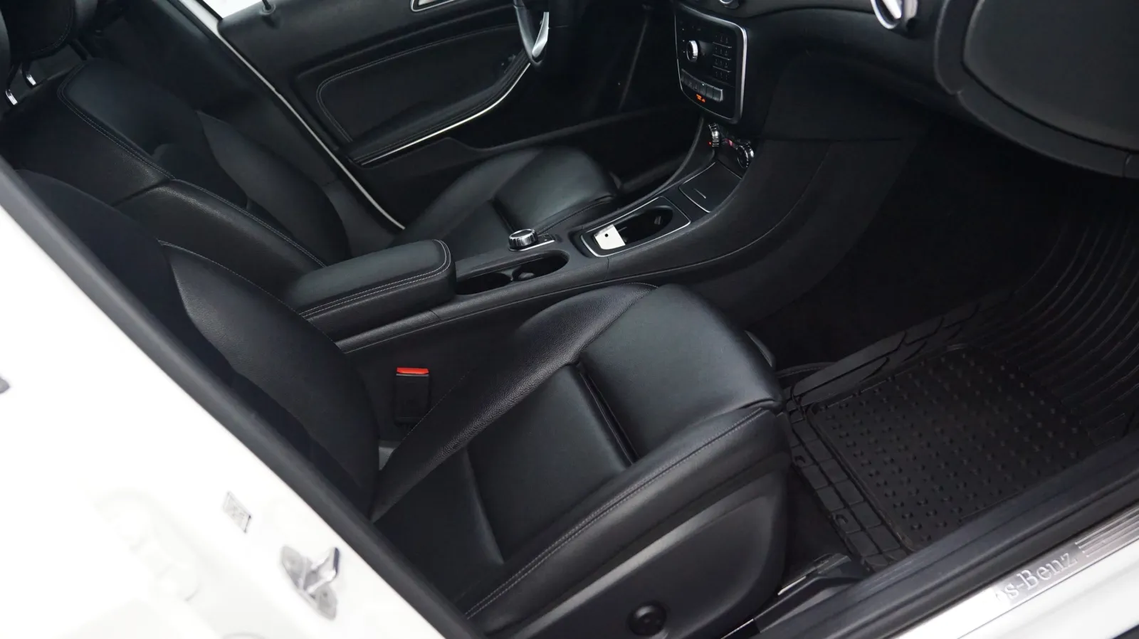 More photos of 2020 Mercedes-Benz GLA 250 at Auto City, CA