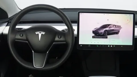 More photos of 2023 Tesla Model 3 at Auto City, CA