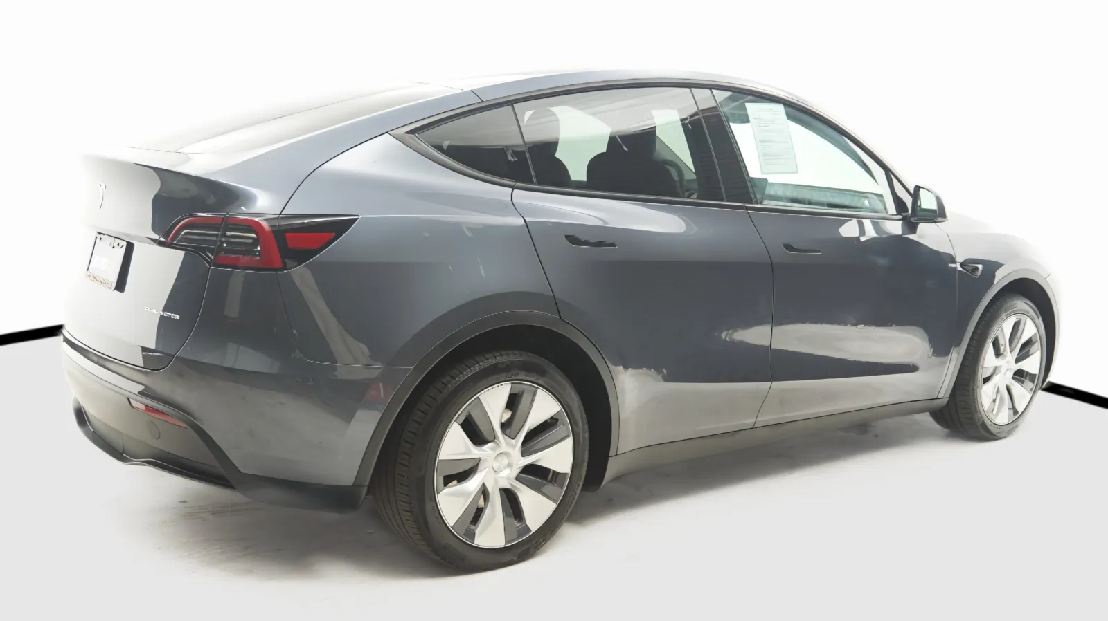 More photos of 2023 Tesla Model Y at Auto City, CA