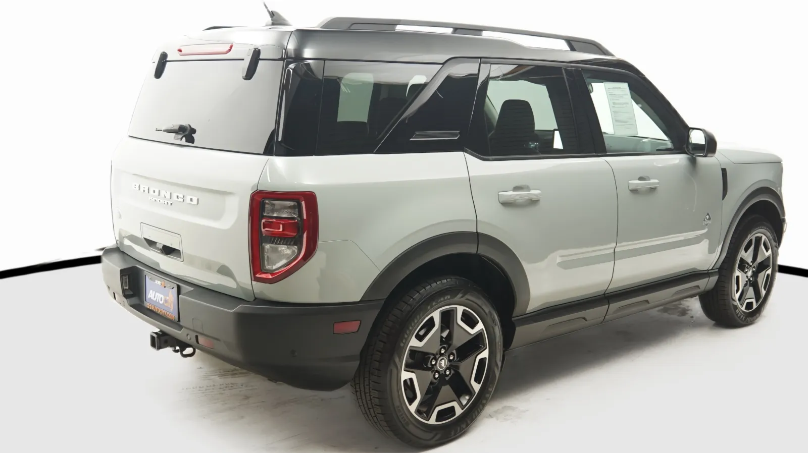 More photos of 2021 Ford Bronco Sport Outer Banks at Auto City, CA