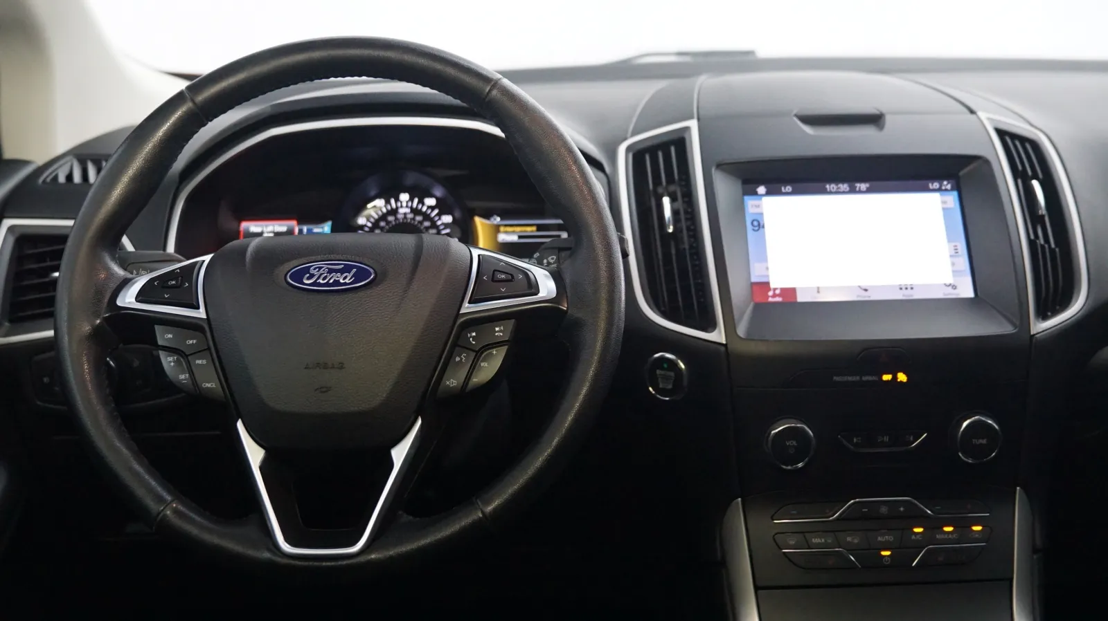 More photos of 2019 Ford Edge SEL at Auto City, CA