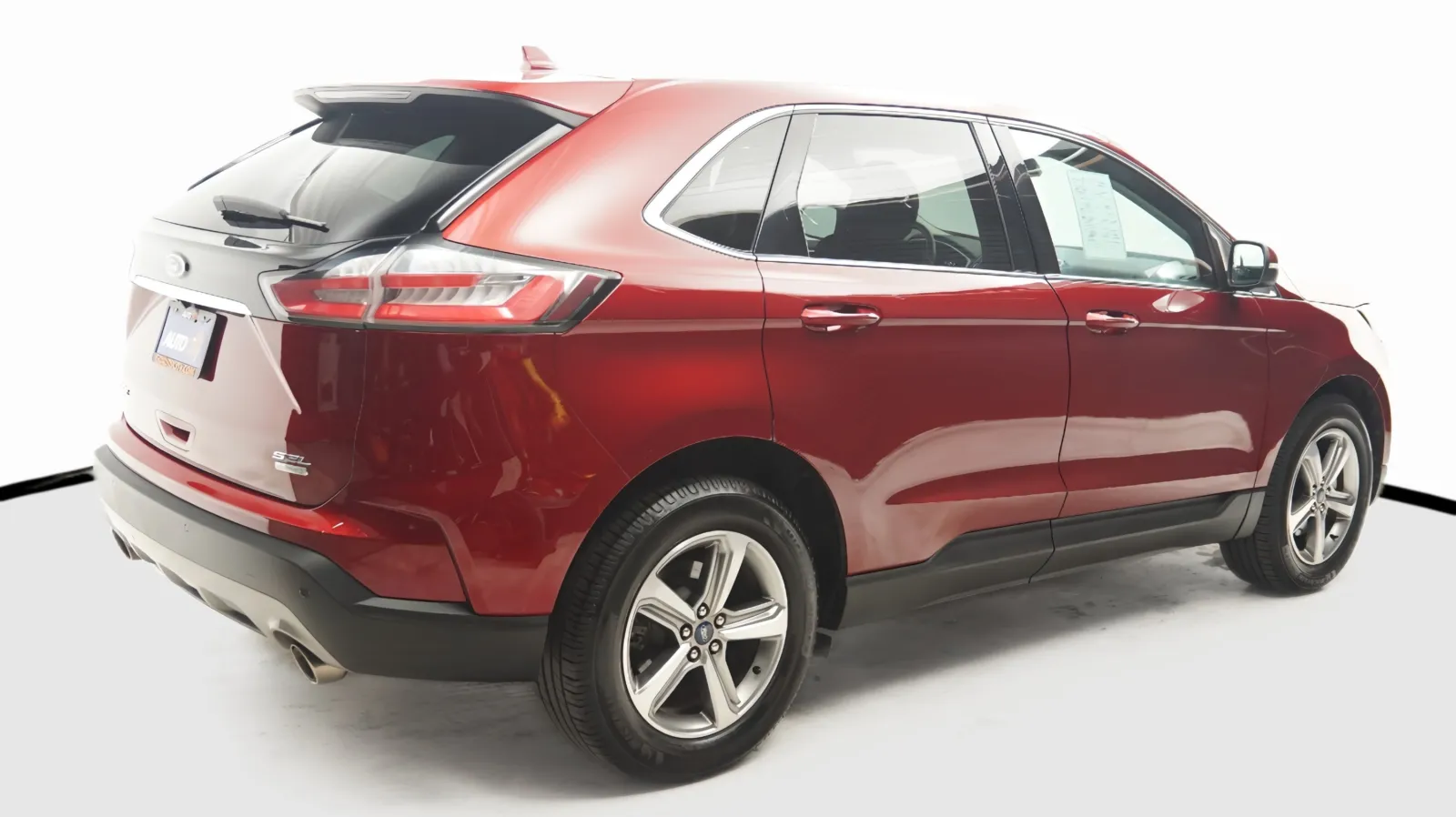 More photos of 2019 Ford Edge SEL at Auto City, CA
