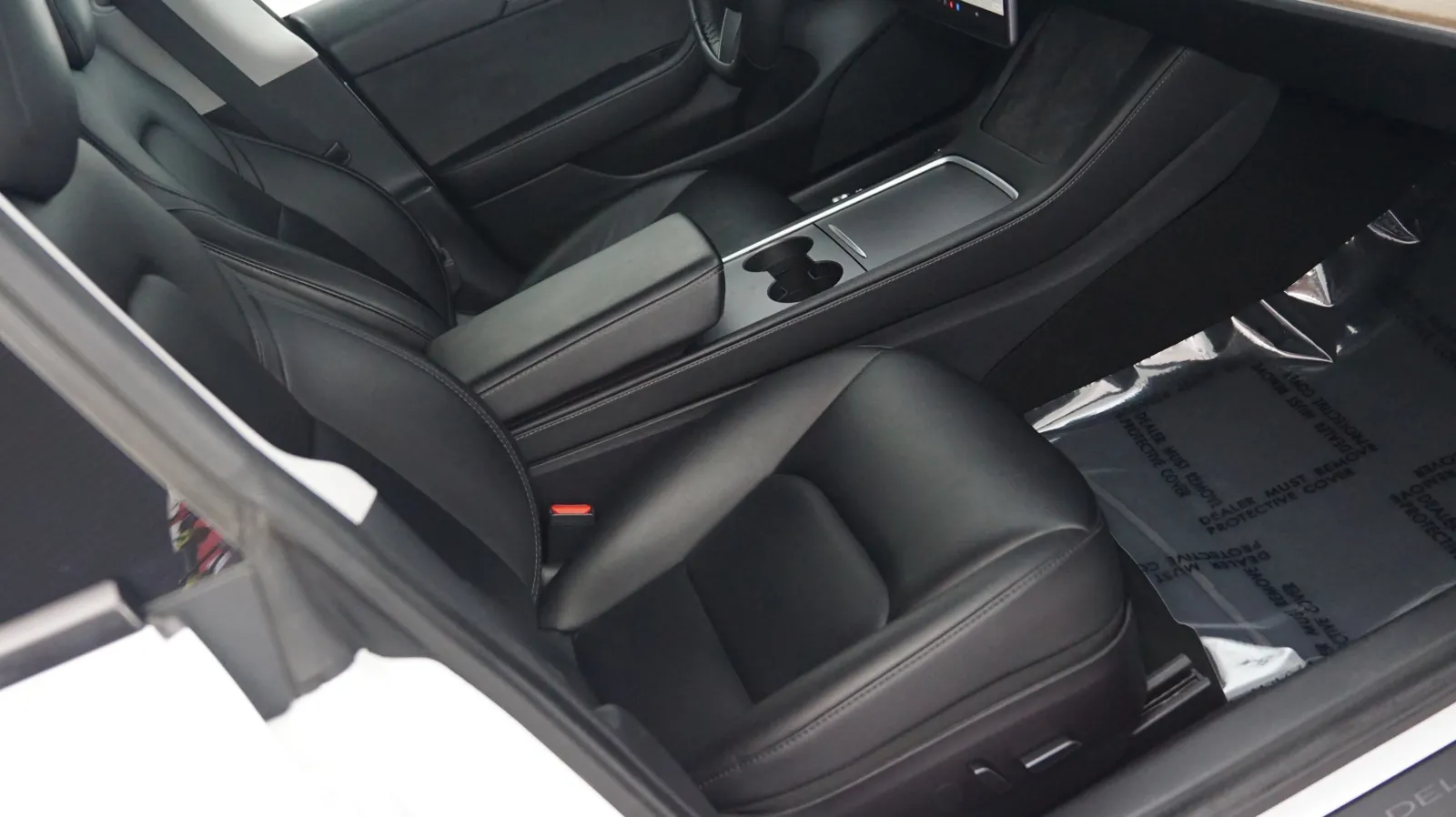 More photos of 2021 Tesla Model 3 Standard Range Plus at Auto City, CA