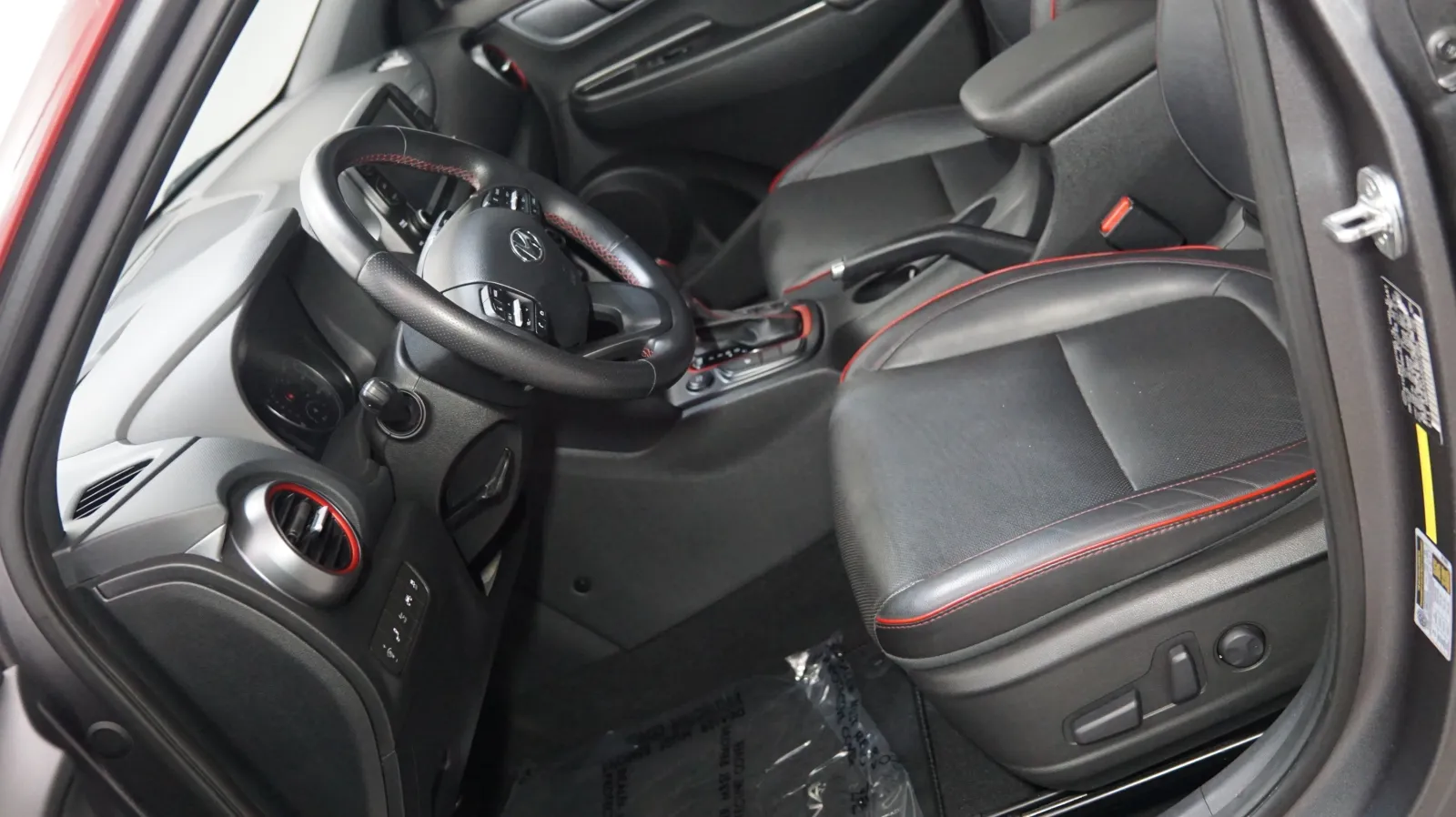 More photos of 2019 Hyundai KONA Iron Man at Auto City, CA
