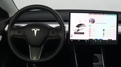 More photos of 2020 Tesla Model 3 Long Range at Auto City, CA