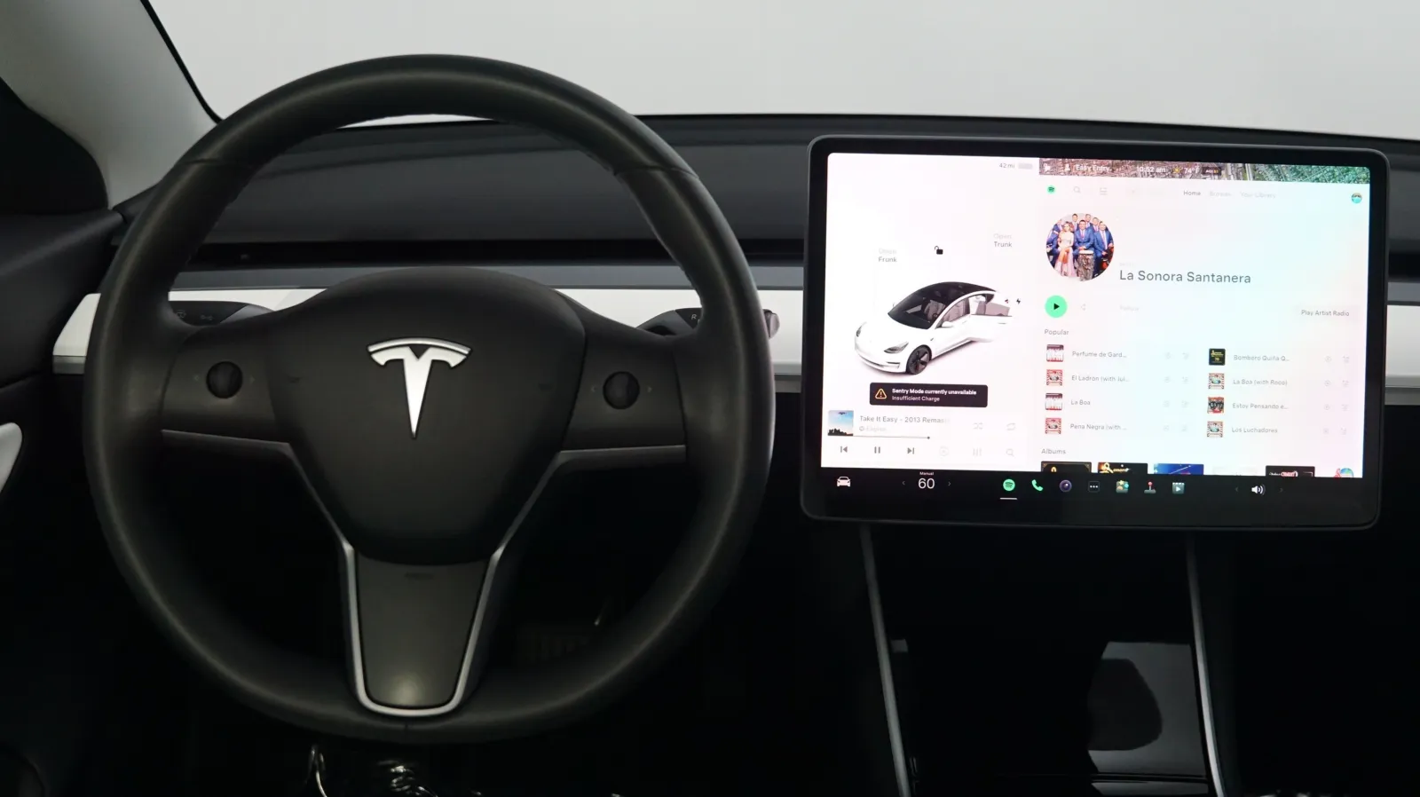 More photos of 2020 Tesla Model 3 Long Range at Auto City, CA