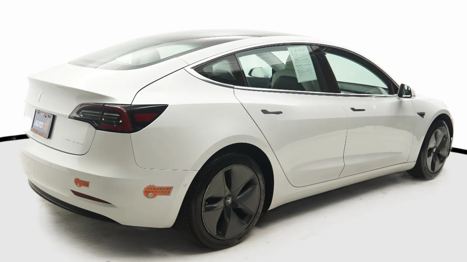 More photos of 2020 Tesla Model 3 Long Range at Auto City, CA