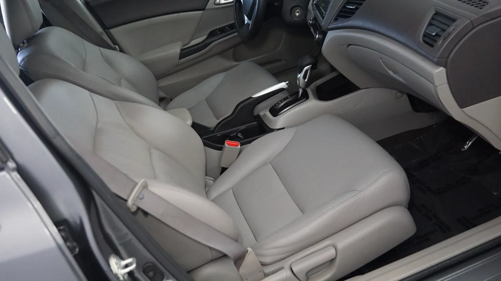 More photos of 2012 Honda Civic EX-L at Auto City, CA